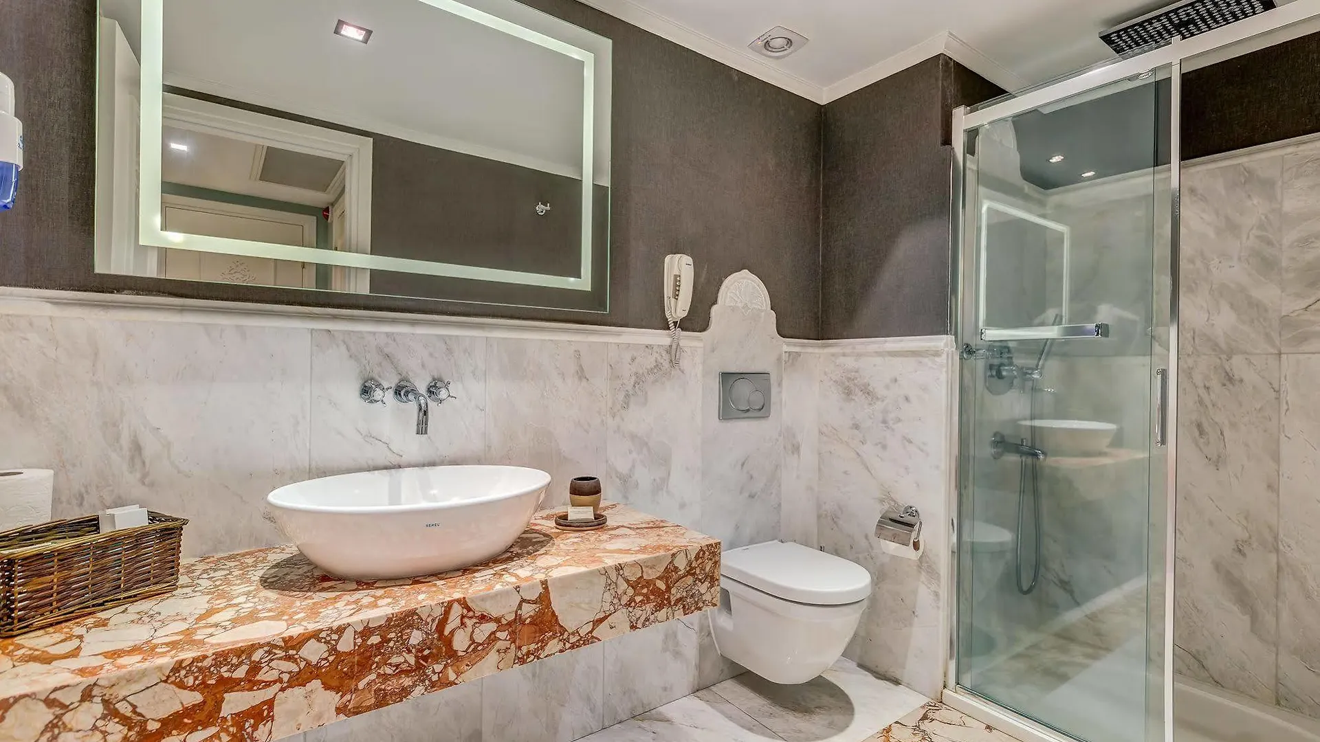 אלאקאטי Antmare Hotel 3*,